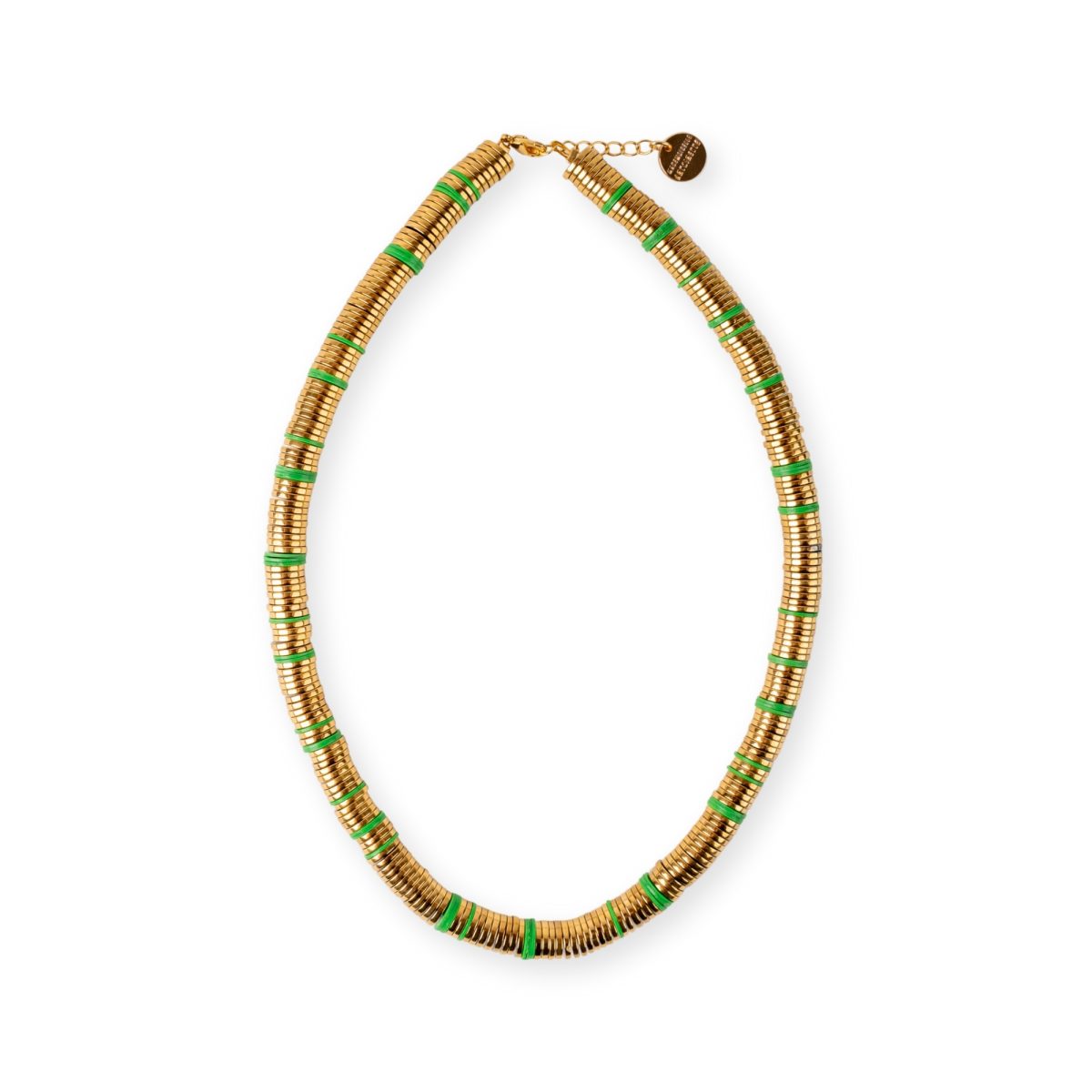 Collier ras de cou artisanal Bondi Beach Mademoiselle Antoinette avec disques d'hématite dorée et vinyle vert émeraude.
